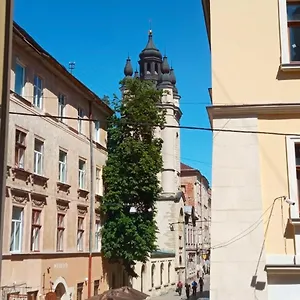 Crossroad In The Centre , Львов Украина